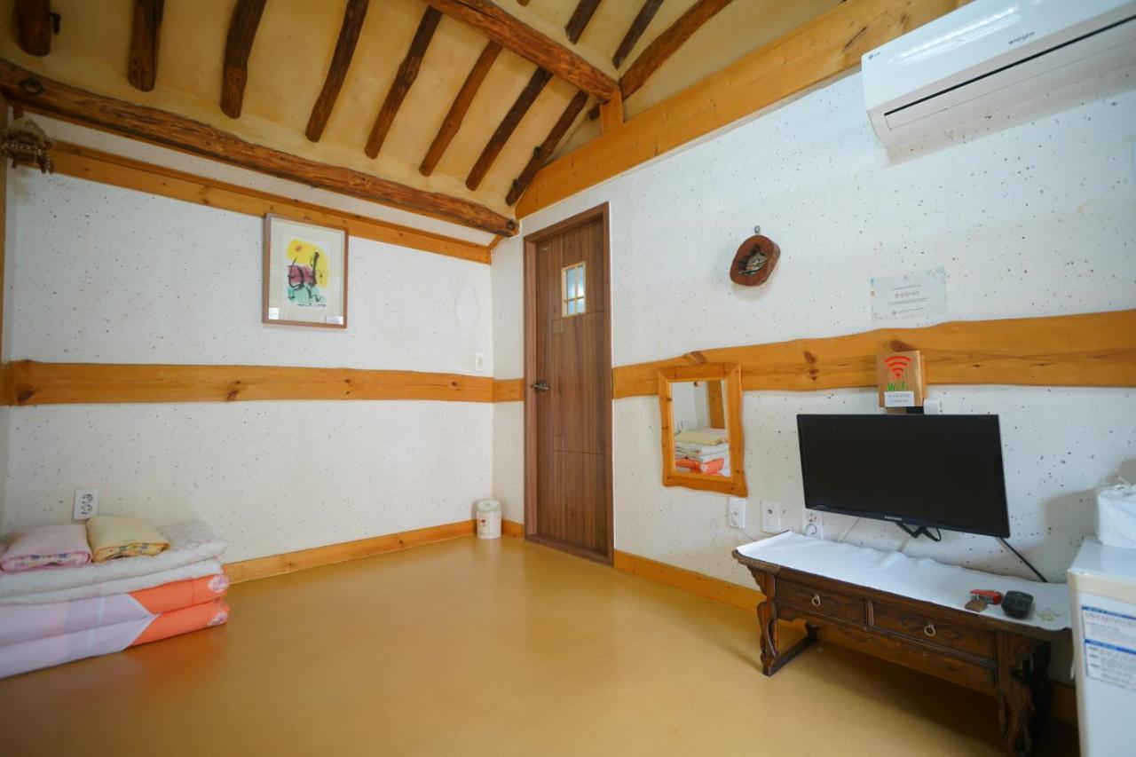 Hanok Madang Jeonju Esterno foto