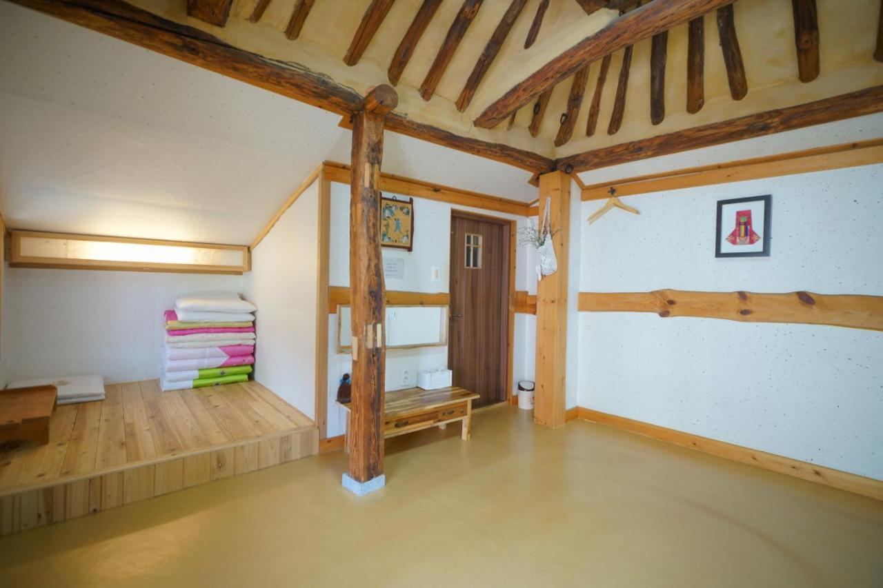 Hanok Madang Jeonju Esterno foto