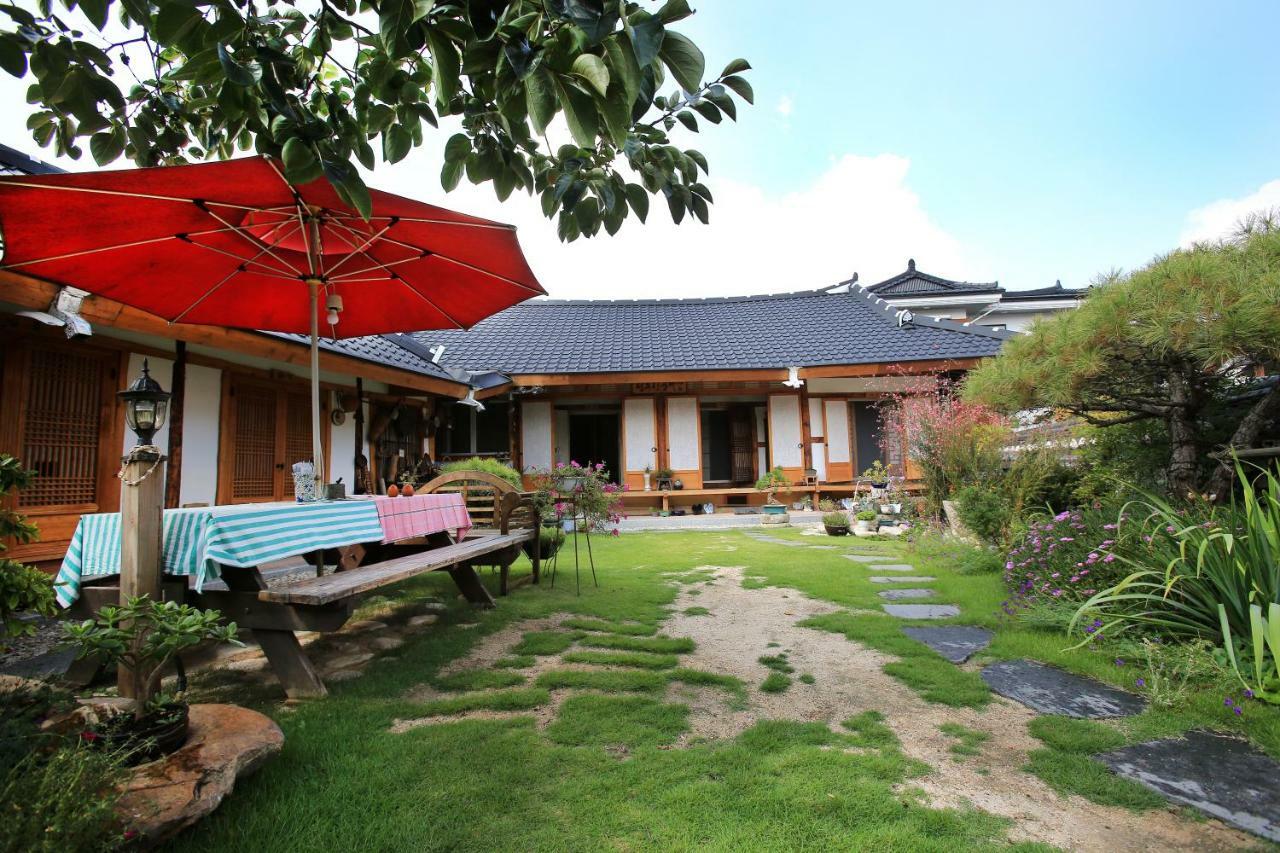 Hanok Madang Villa Jeonju Esterno foto